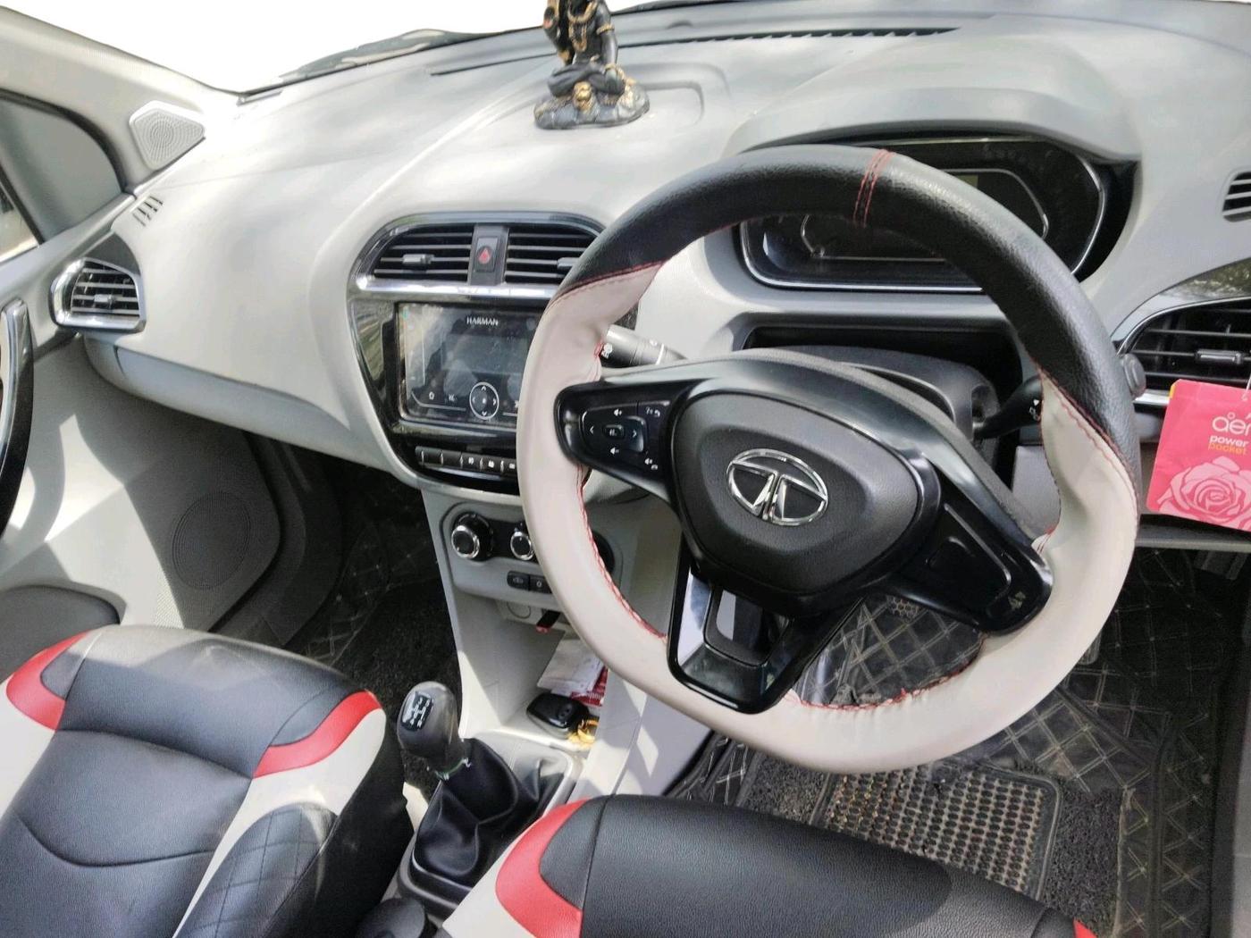 2022 Tata TIGOR XZ CNG, CNG, Manual, 64,014 km, interior