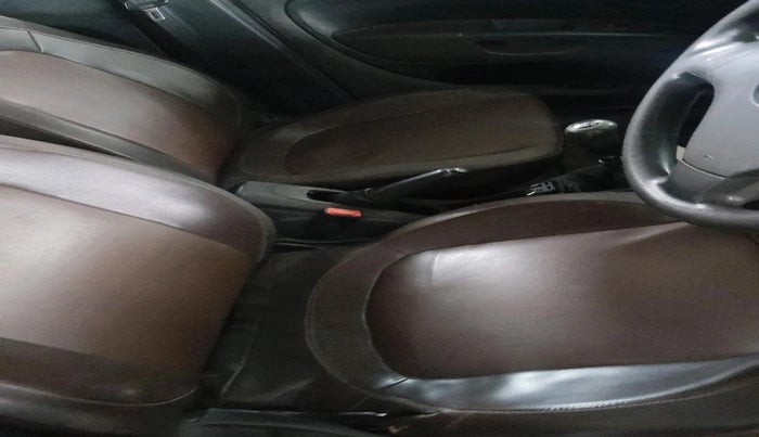 2015 Fiat Avventura ACTIVE MULTIJET 1.3, Diesel, Manual, 1,74,402 km, interior