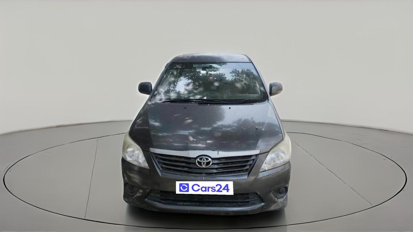 2012 Toyota Innova GX 2.5 8 STR, Diesel, Manual, 1,22,293 km, exterior