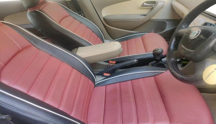 2013 Skoda Rapid AMBITION 1.6 TDI CR MT, Diesel, Manual, 1,30,357 km, interior