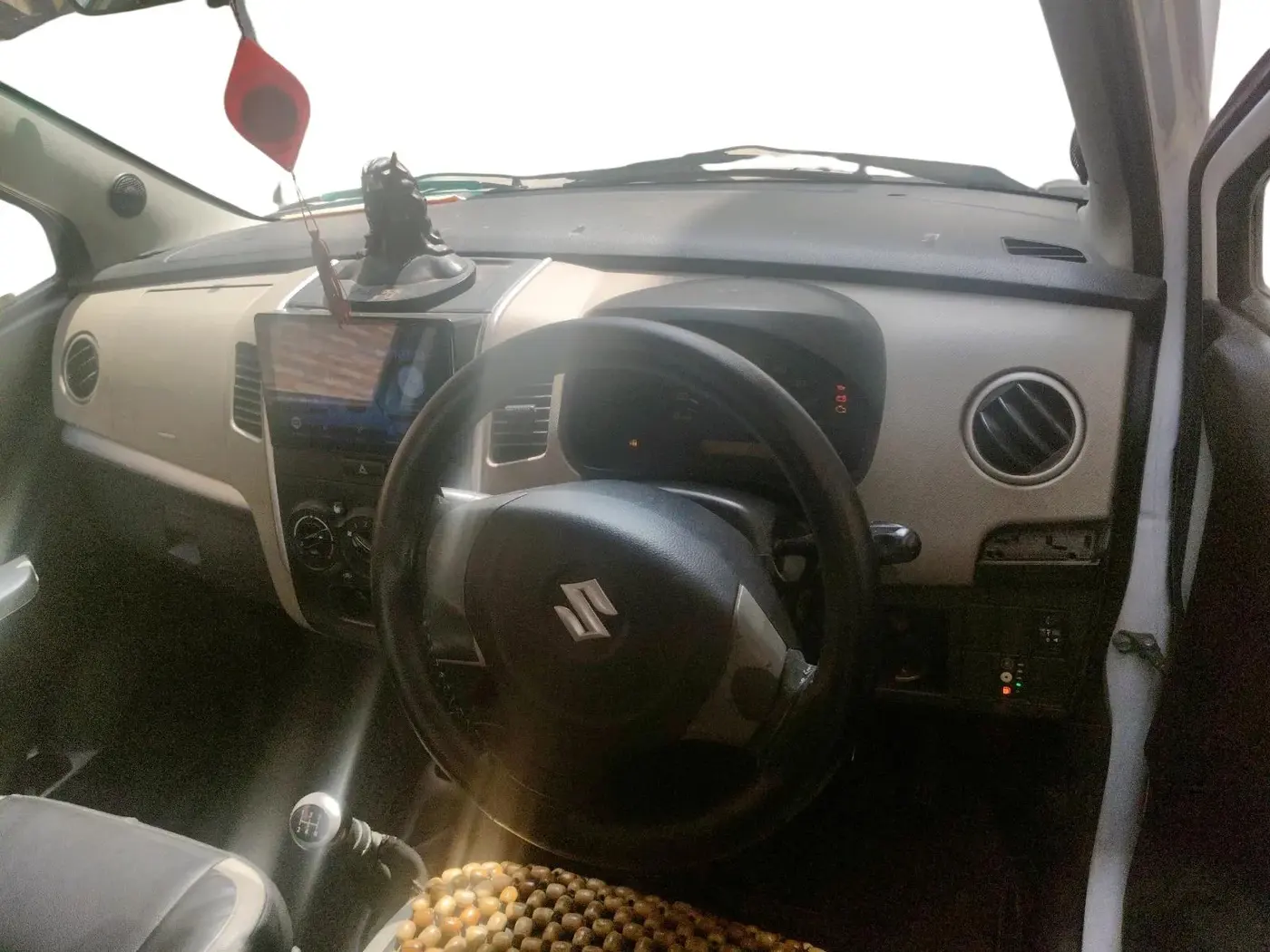 2015 Maruti Wagon R 1.0 LXI CNG, CNG, Manual, 1,37,902 km, interior