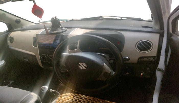 2015 Maruti Wagon R 1.0 LXI CNG, CNG, Manual, 1,37,753 km, interior