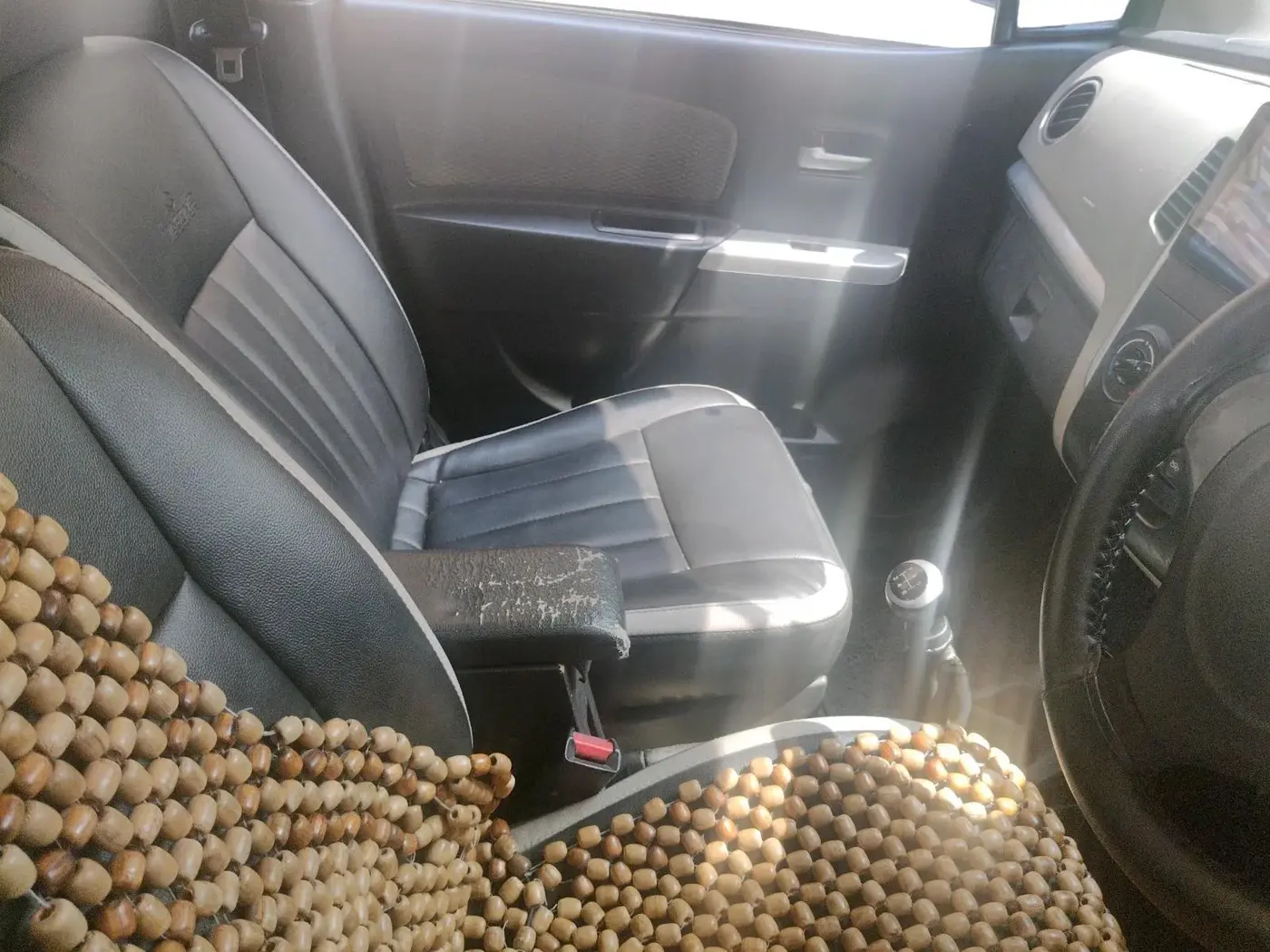 2015 Maruti Wagon R 1.0 LXI CNG, CNG, Manual, 1,37,902 km, interior