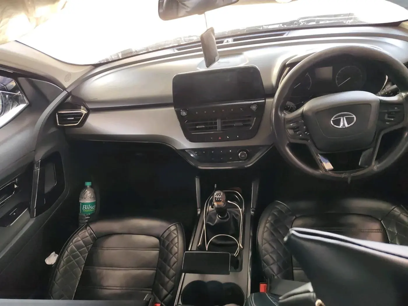 2021 Tata Harrier XT PLUS 2.0L KRYOTEC DARK EDITON, Diesel, Manual, 1,33,276 km, interior