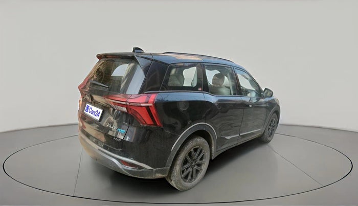 2024 Mahindra XUV700 AX 7 D AT 7 STR, Diesel, Automatic, 16,457 km, exterior