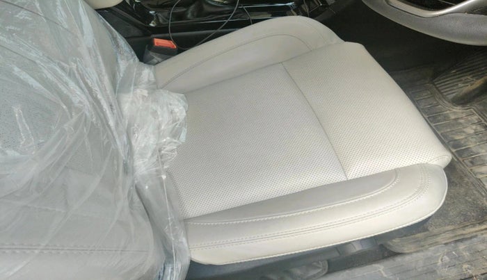 2024 Mahindra XUV700 AX 7 D AT 7 STR, Diesel, Automatic, 16,457 km, interior