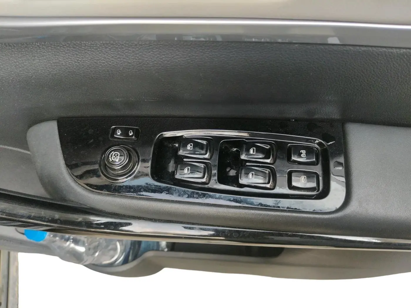 2024 Mahindra XUV700 AX 7 D AT 7 STR, Diesel, Automatic, 16,457 km, interior