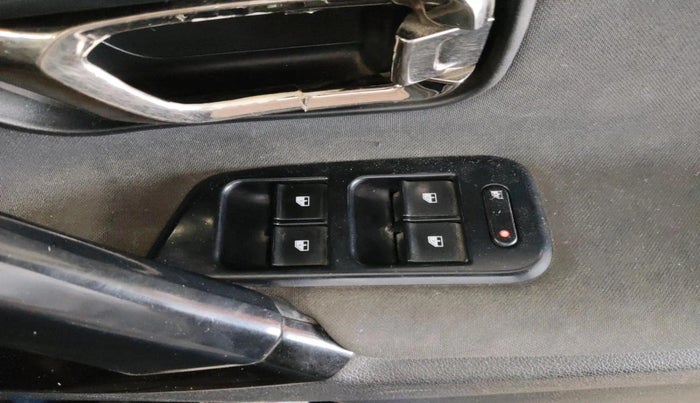 2021 Tata Harrier XT PLUS 2.0L KRYOTEC DARK EDITON, Diesel, Manual, 1,47,000 km, interior