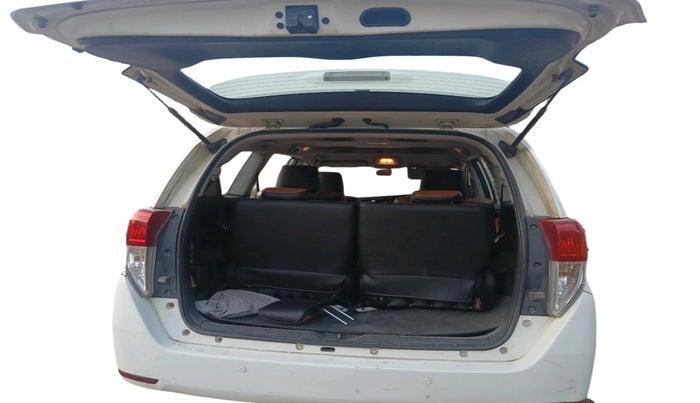 2016 Toyota Innova Crysta 2.8 ZX AT 7 STR, Diesel, Automatic, 2,32,118 km, exterior