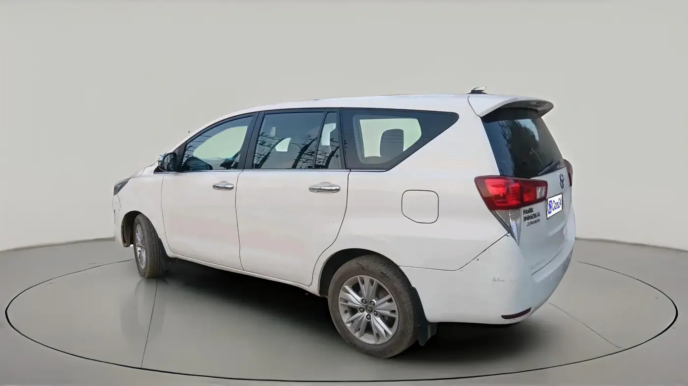 2016 Toyota Innova Crysta 2.8 ZX AT 7 STR, Diesel, Automatic, 2,32,118 km, exterior