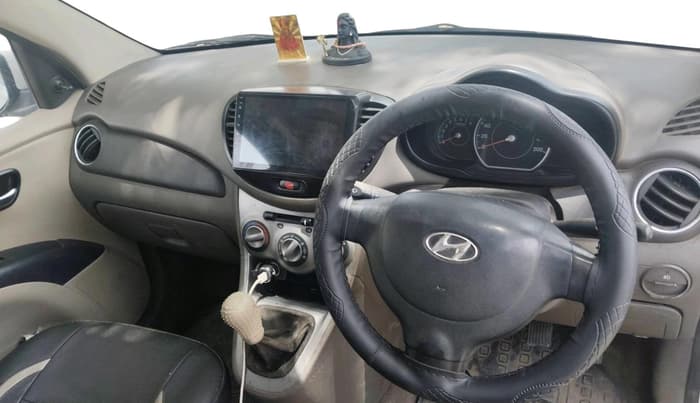 2015 Hyundai i10 SPORTZ 1.1, Petrol, Manual, 84,322 km, interior