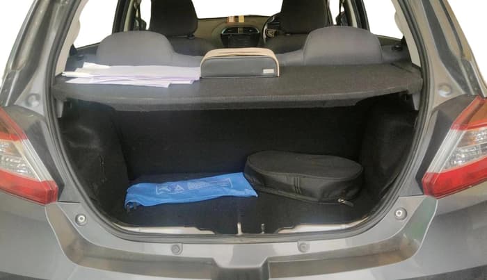 2024 Tata TIAGO EV XT MEDIUM RANGE, Electric, Automatic, 34,333 km, exterior