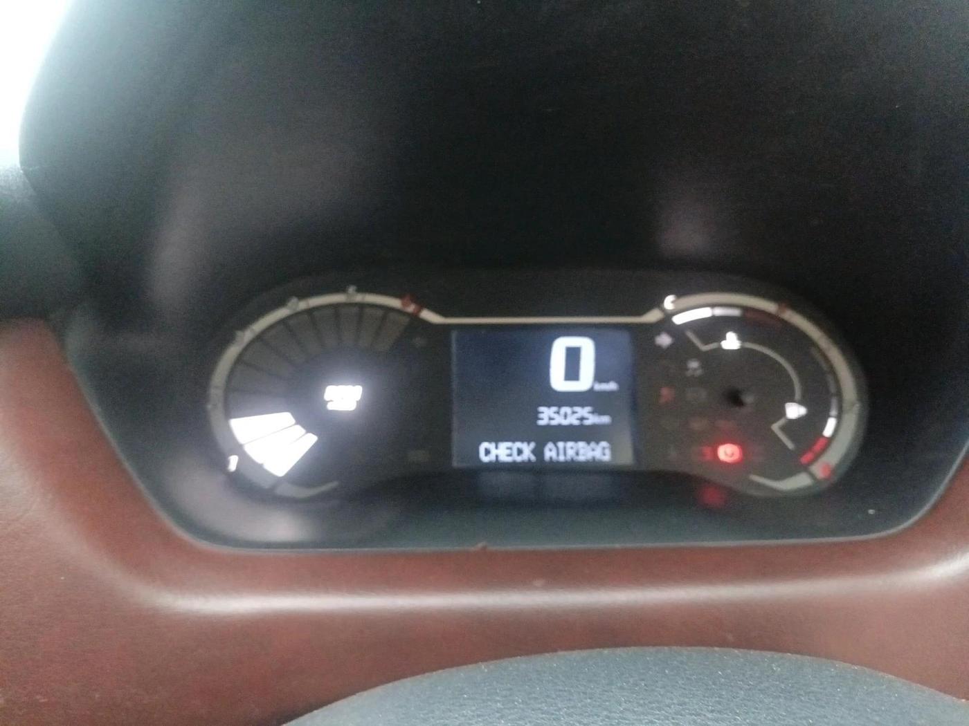 2022 Nissan MAGNITE XE, CNG, Manual, 32,025 km, interior