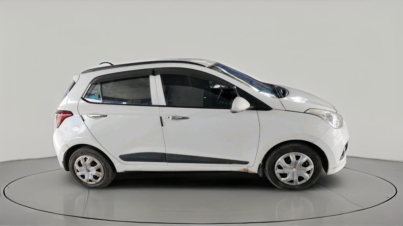 2014 Hyundai Grand i10 SPORTZ 1.2 KAPPA VTVT, CNG, Manual, 1,06,000 km, exterior