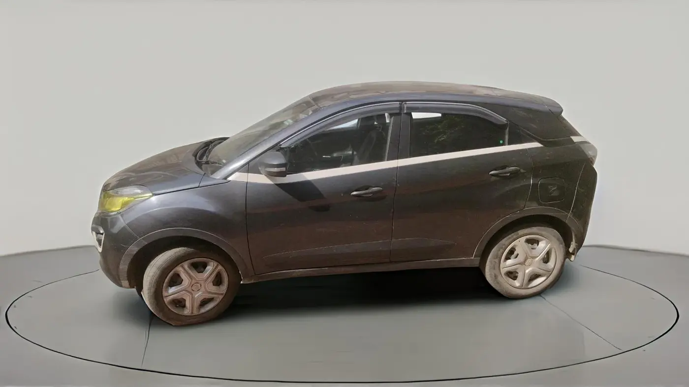 2018 Tata NEXON XM PETROL, CNG, Manual, 1,33,640 km, exterior