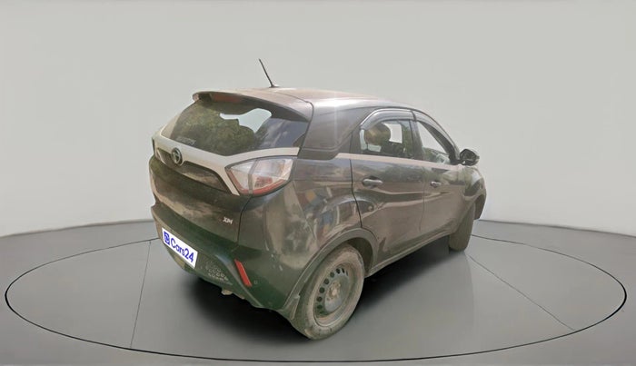 2018 Tata NEXON XM PETROL, CNG, Manual, 1,33,640 km, exterior