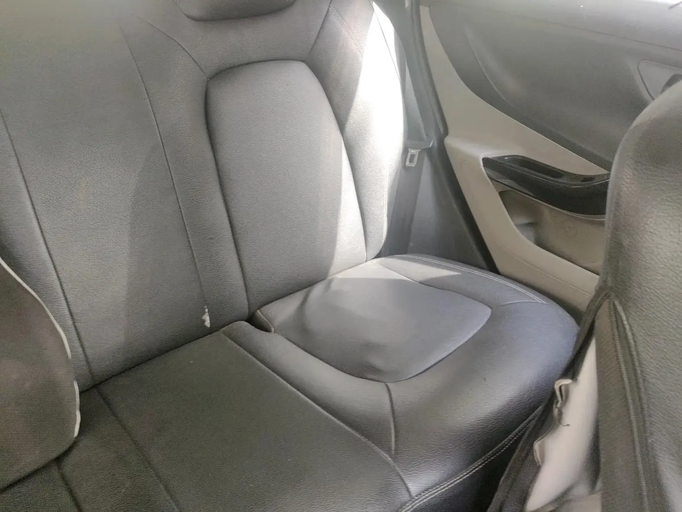 2018 Tata NEXON XM PETROL, CNG, Manual, 1,33,640 km, interior