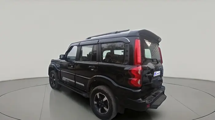 2021 Mahindra Scorpio S9, Diesel, Manual, 43,778 km, exterior