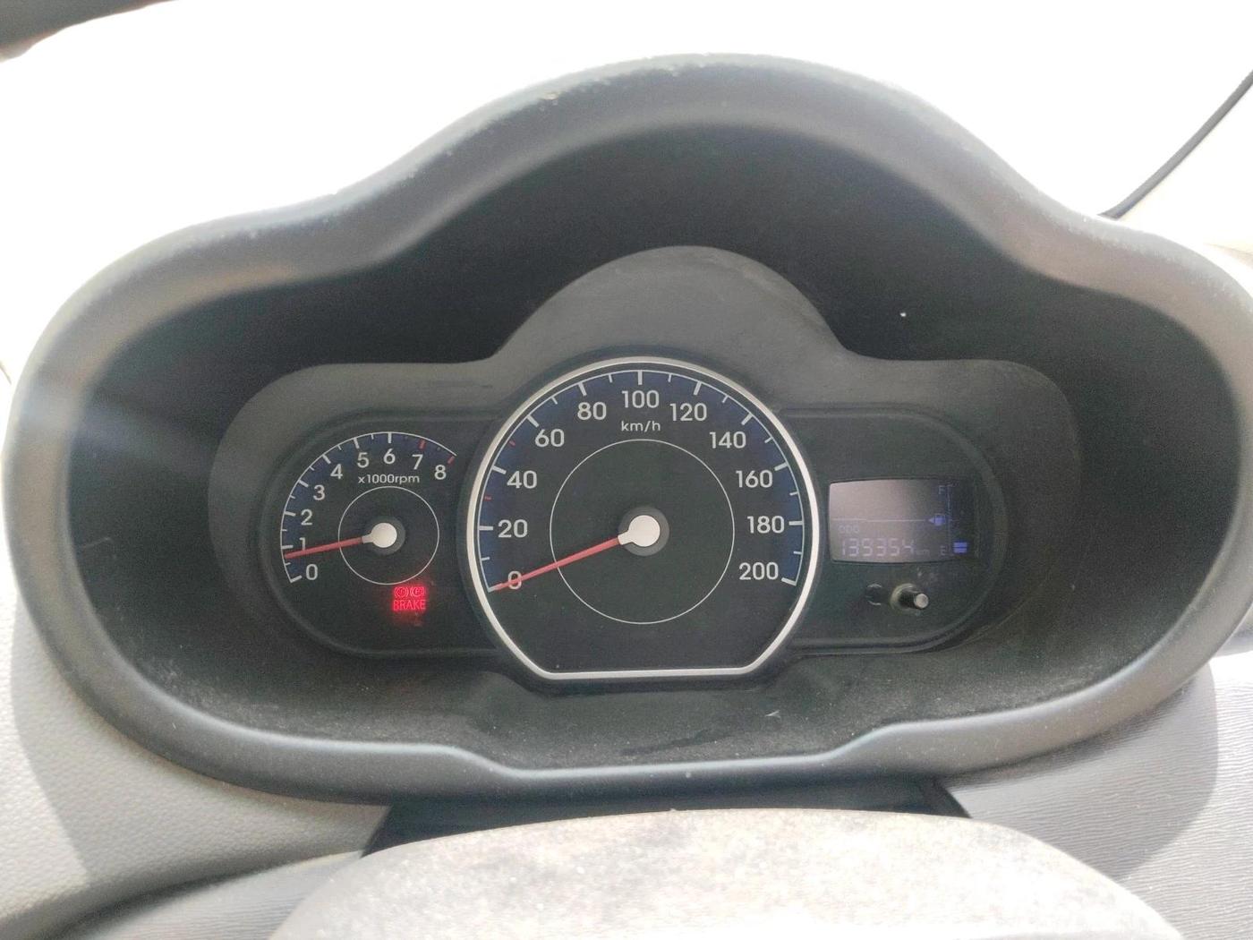 2011 Hyundai i10 MAGNA 1.2, Petrol, Manual, 1,39,354 km, interior
