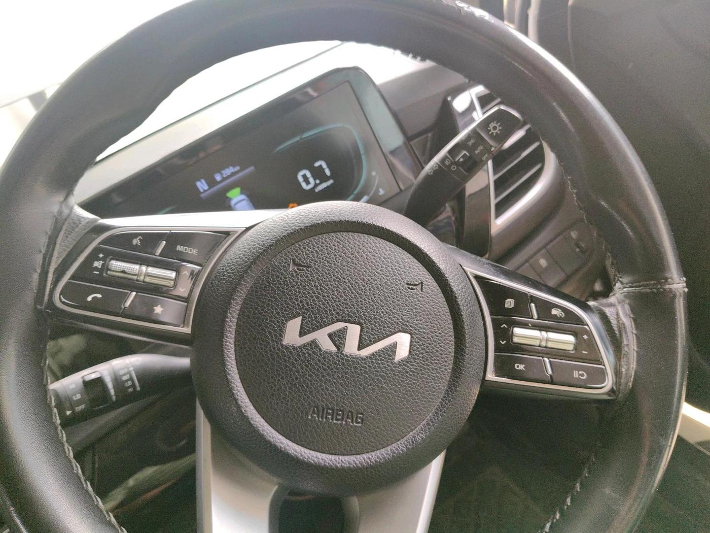 2023 KIA SELTOS  HTK PLUS 1.5 DIESEL IMT, Diesel, Manual, 65,330 km, interior