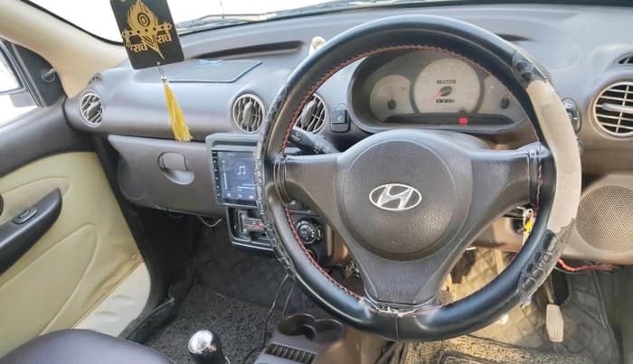 2011 Hyundai Santro Xing GL, CNG, Manual, 1,70,007 km, interior