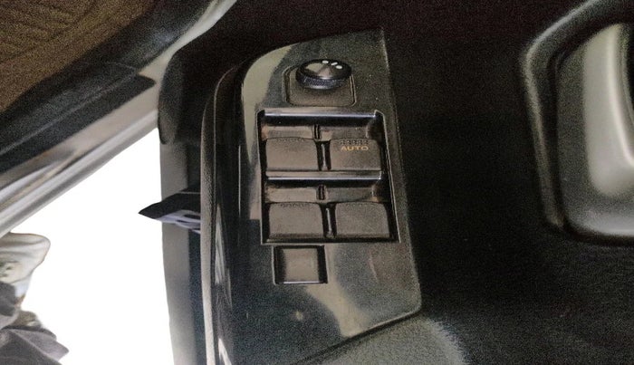 2018 Maruti Wagon R 1.0 VXI, CNG, Manual, 93,014 km, interior