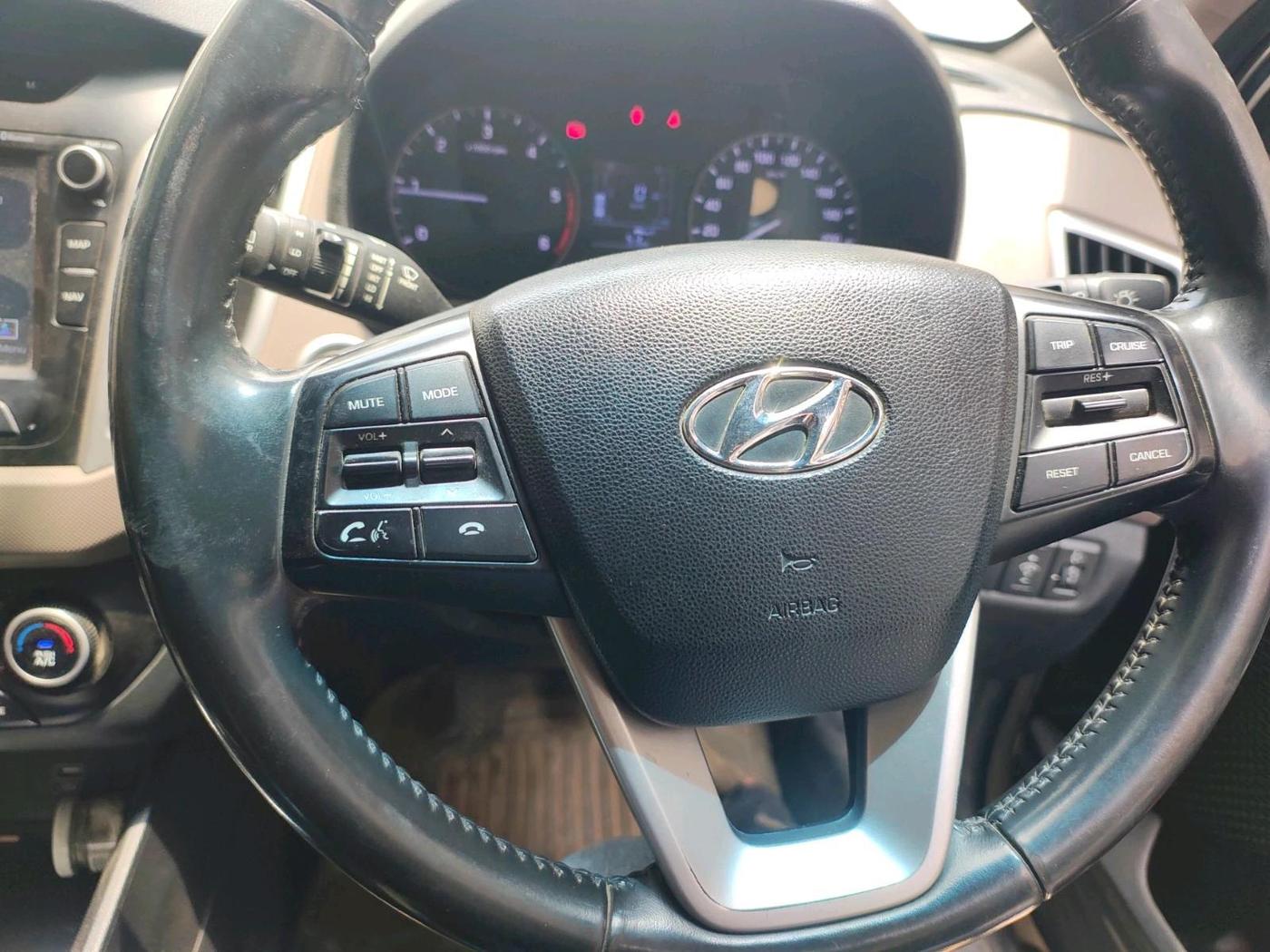 2018 Hyundai Creta SX 1.6 DIESEL, Diesel, Manual, 1,40,318 km, interior