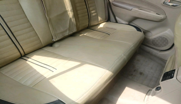 2016 Maruti Ciaz VDI+ SHVS, Diesel, Manual, 2,14,779 km, interior