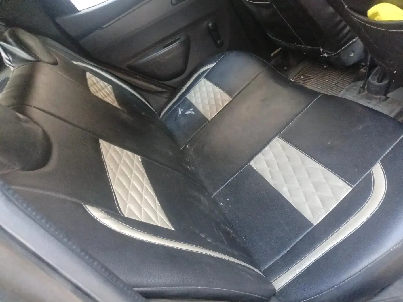 2016 Renault Kwid RXL, CNG, Manual, 83,080 km, interior