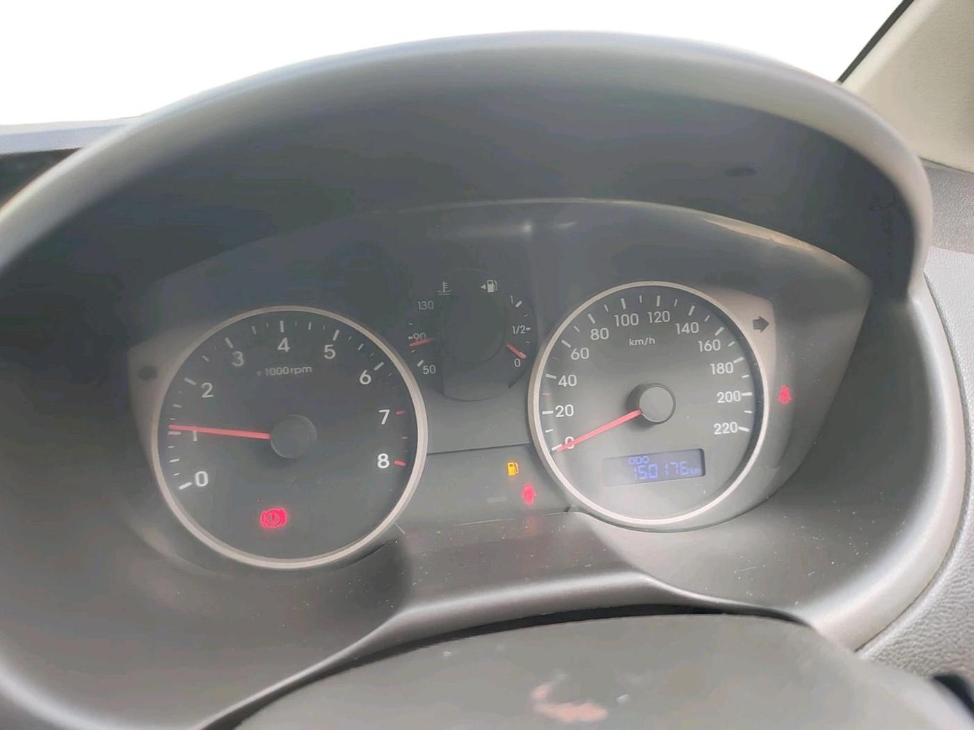 2013 Hyundai i20 MAGNA (O) 1.2, CNG, Manual, 1,50,177 km, interior