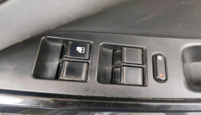 2019 Tata NEXON XM PETROL, Petrol, Manual, 72,863 km, interior