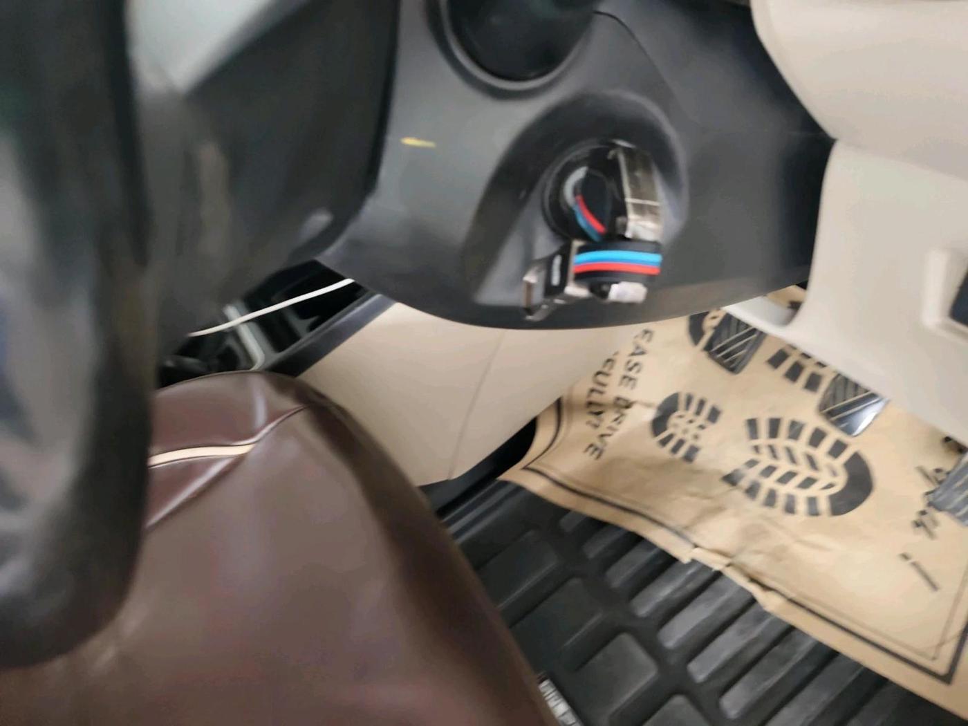 2019 Maruti Dzire VXI, CNG, Manual, 1,03,721 km, interior