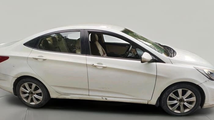 2011 Hyundai Verna FLUIDIC 1.6 CRDI SX, Diesel, Manual, 1,83,507 km, exterior