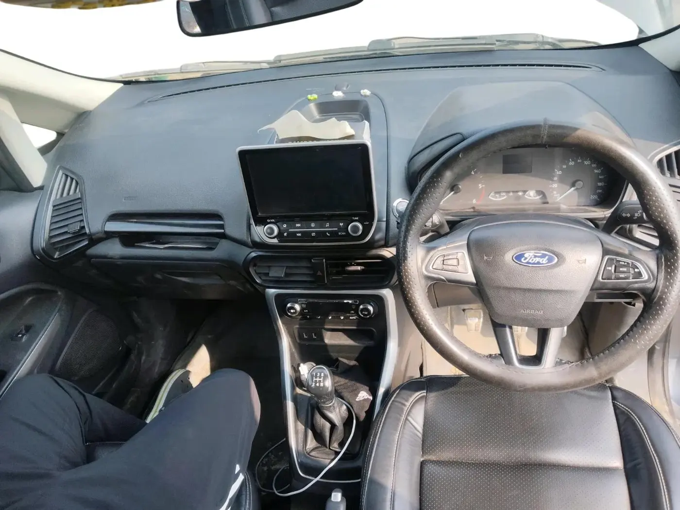 2018 Ford Ecosport TITANIUM 1.5L DIESEL, Diesel, Manual, 1,56,400 km, interior