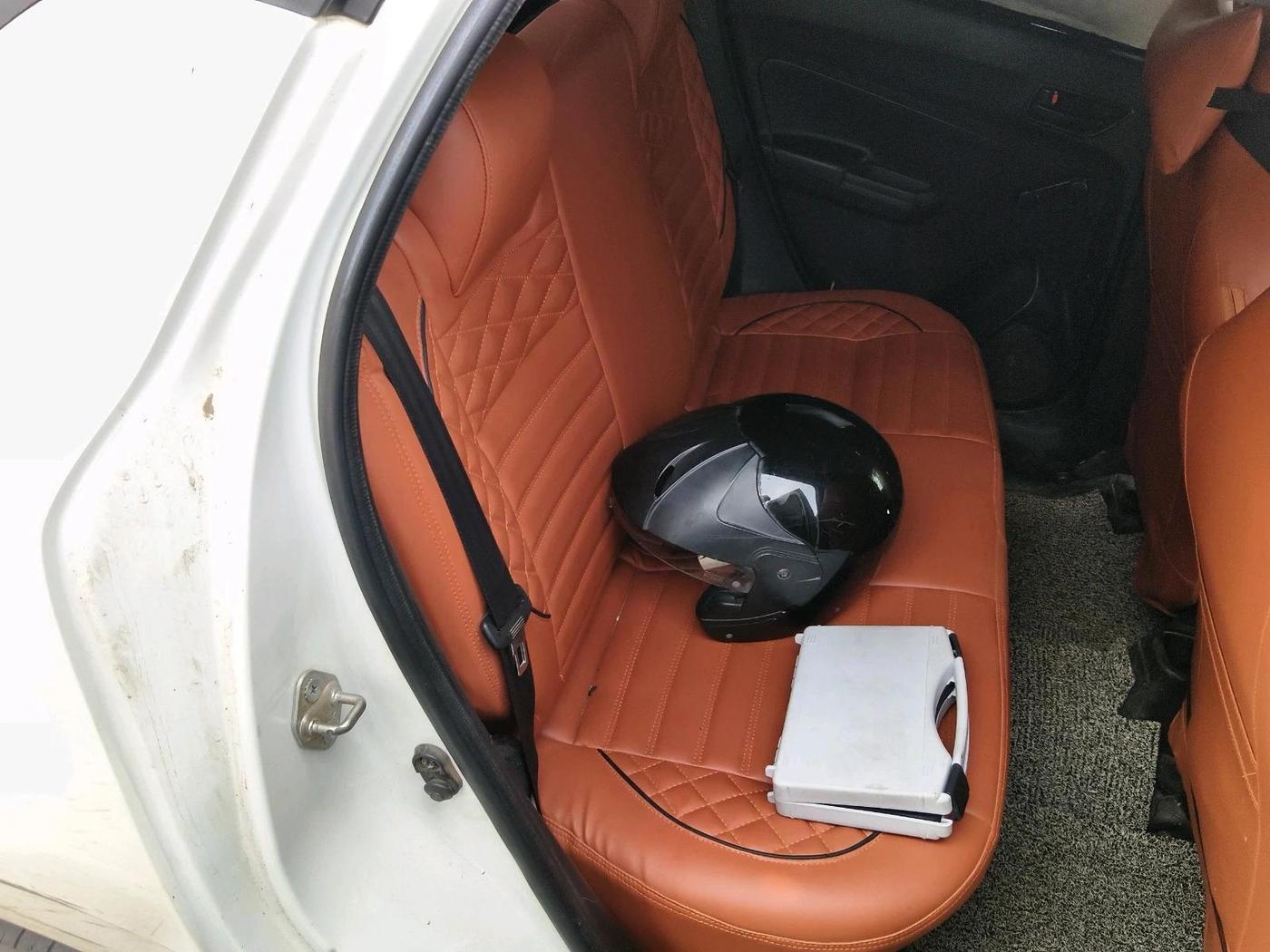 2019 Maruti Swift LXI, Petrol, Manual, 1,13,018 km, interior