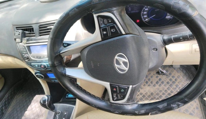 2015 Hyundai Verna FLUIDIC 1.6 CRDI SX, Diesel, Manual, 1,07,014 km, interior