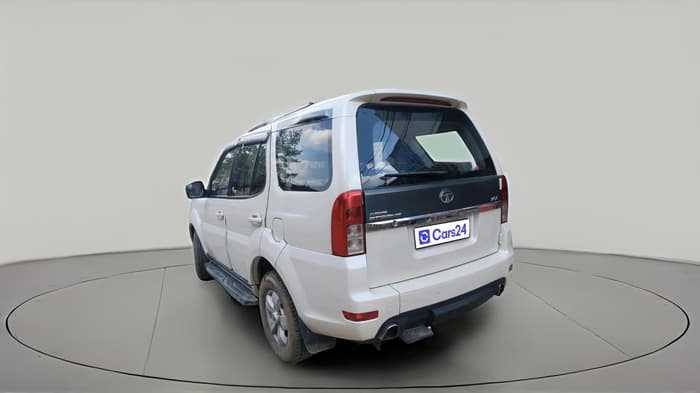 2015 Tata Safari Storme 2.2 VX 4X2, Diesel, Manual, 1,74,764 km, exterior