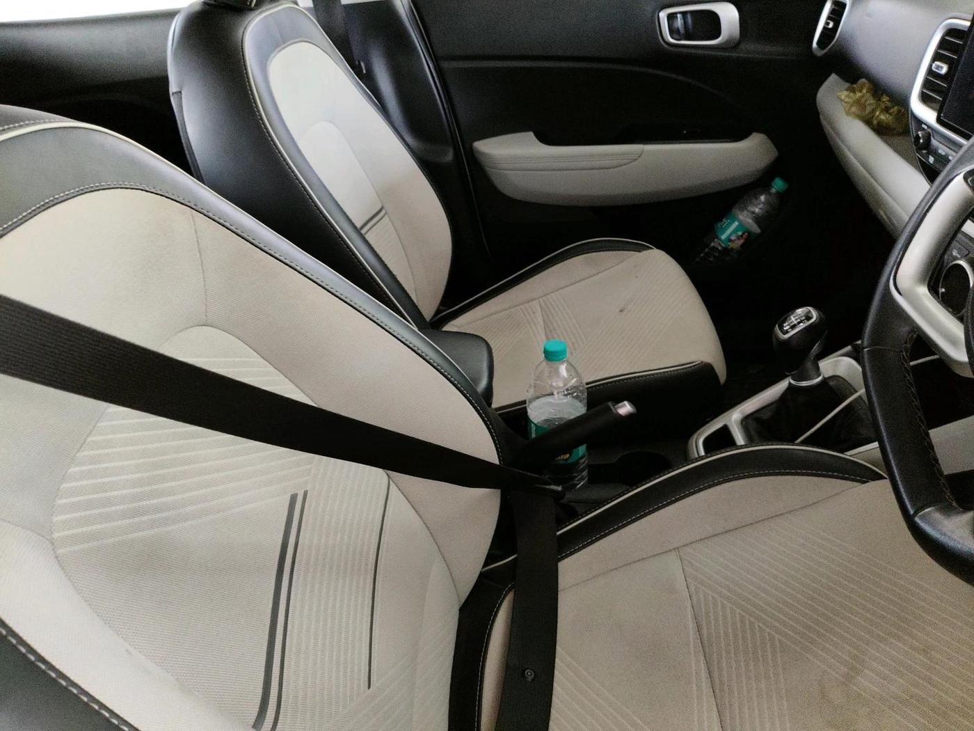 2022 Hyundai VENUE SX (O) 1.5 CRDI, Diesel, Manual, 72,360 km, interior