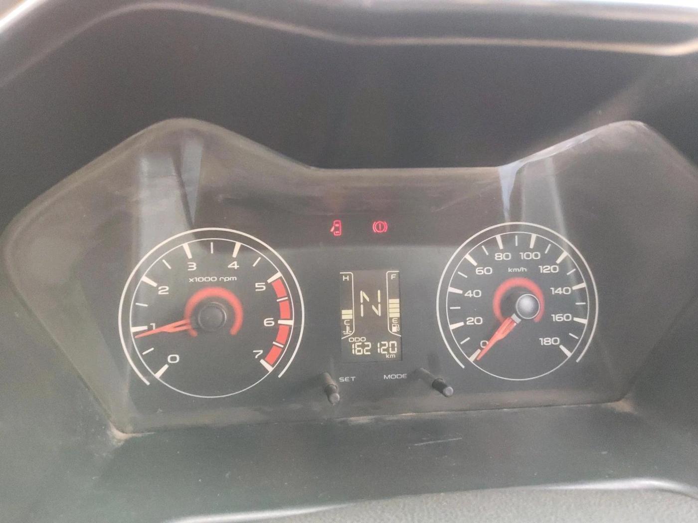 2017 Mahindra Kuv100 K4 D 6 STR, Diesel, Manual, 1,62,120 km, interior