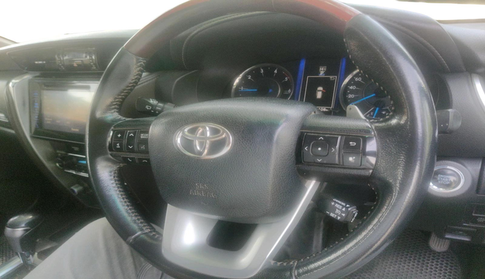 2017 Toyota Fortuner 2.8 4X2 AT, Diesel, Automatic, 2,94,108 km, interior