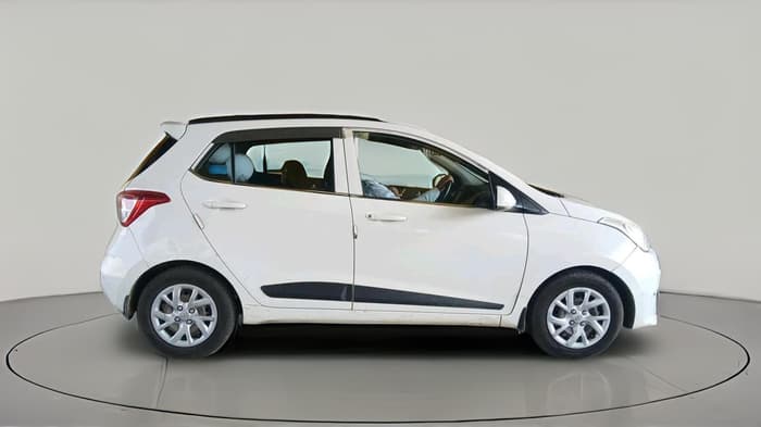 2018 Hyundai Grand i10 SPORTZ 1.2 KAPPA VTVT, Petrol, Manual, 1,29,866 km, exterior