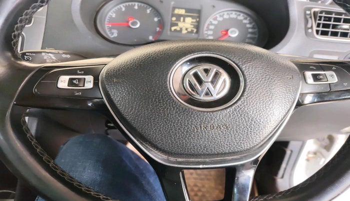 2022 Volkswagen Polo HIGHLINE PLUS 1.0, Petrol, Manual, 50,496 km, interior