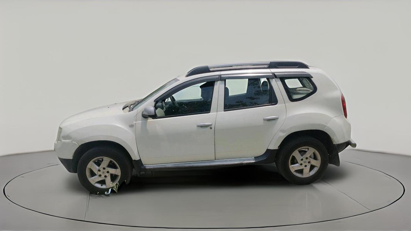 2013 Renault Duster 110 PS RXZ DIESEL, Diesel, Manual, 1,61,174 km, exterior