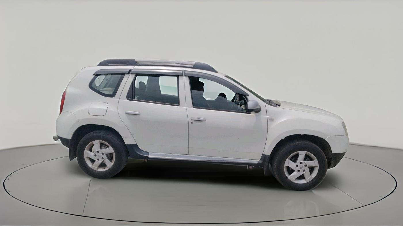 2013 Renault Duster 110 PS RXZ DIESEL, Diesel, Manual, 1,61,174 km, exterior