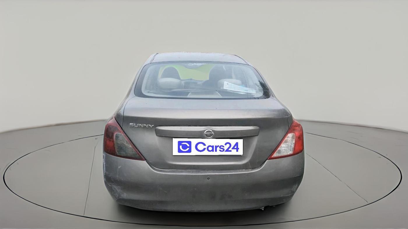 2012 Nissan Sunny XE, CNG, Manual, 95,719 km, exterior