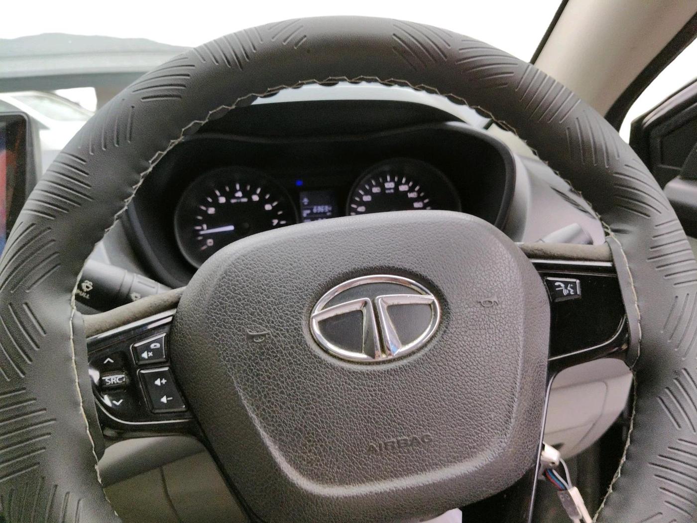 2018 Tata NEXON XM DIESEL, Diesel, Manual, 1,22,461 km, interior