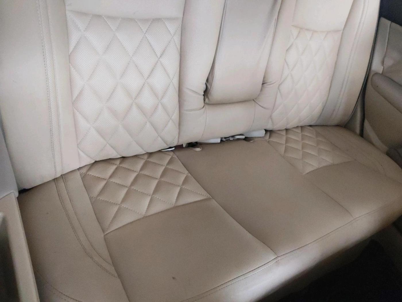 2017 Maruti Ciaz SIGMA DIESEL 1.3, Diesel, Manual, 1,04,359 km, interior