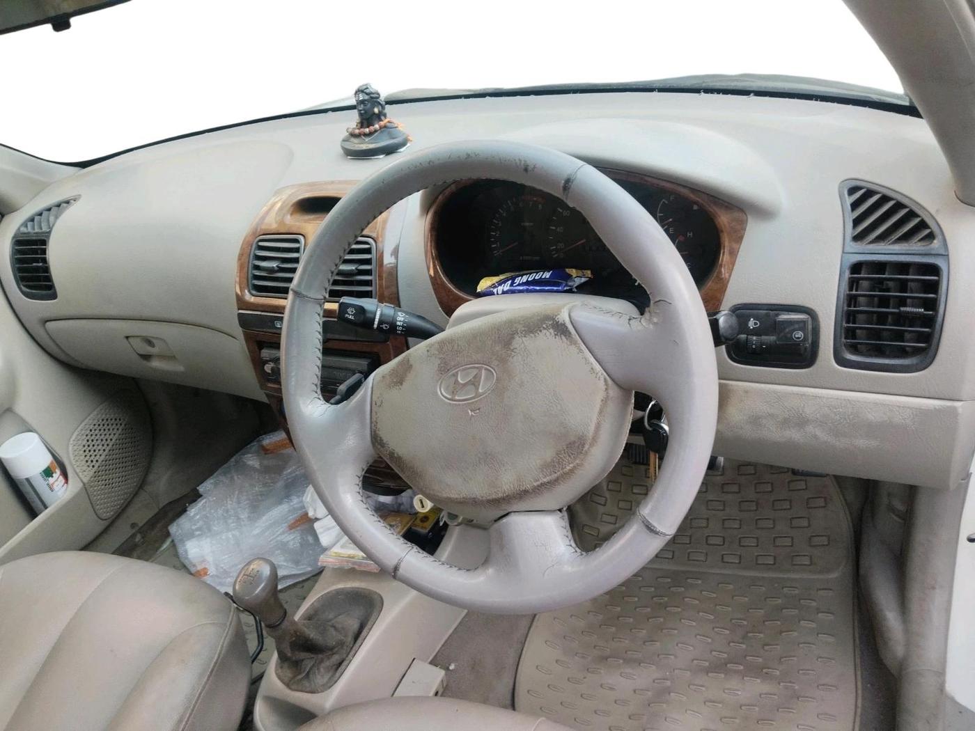 2011 Hyundai Accent GLE, CNG, Manual, 1,49,150 km, interior