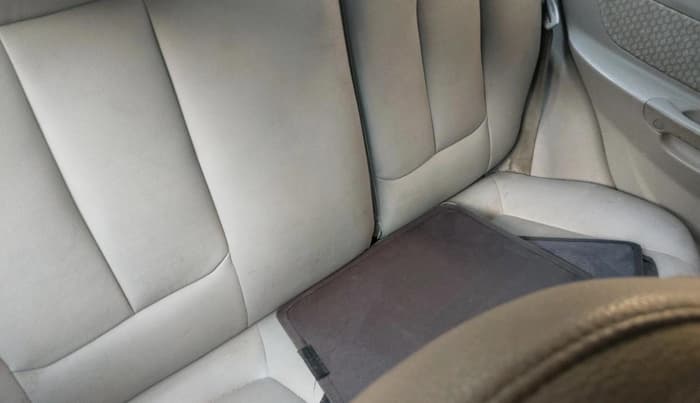 2011 Hyundai Accent GLE, CNG, Manual, 1,49,150 km, interior