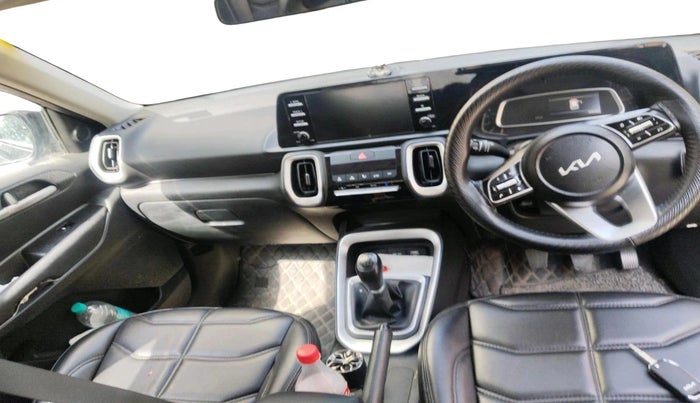 2025 KIA SONET HTK (O) 1.5 Diesel MT, Diesel, Manual, 32,413 km, interior